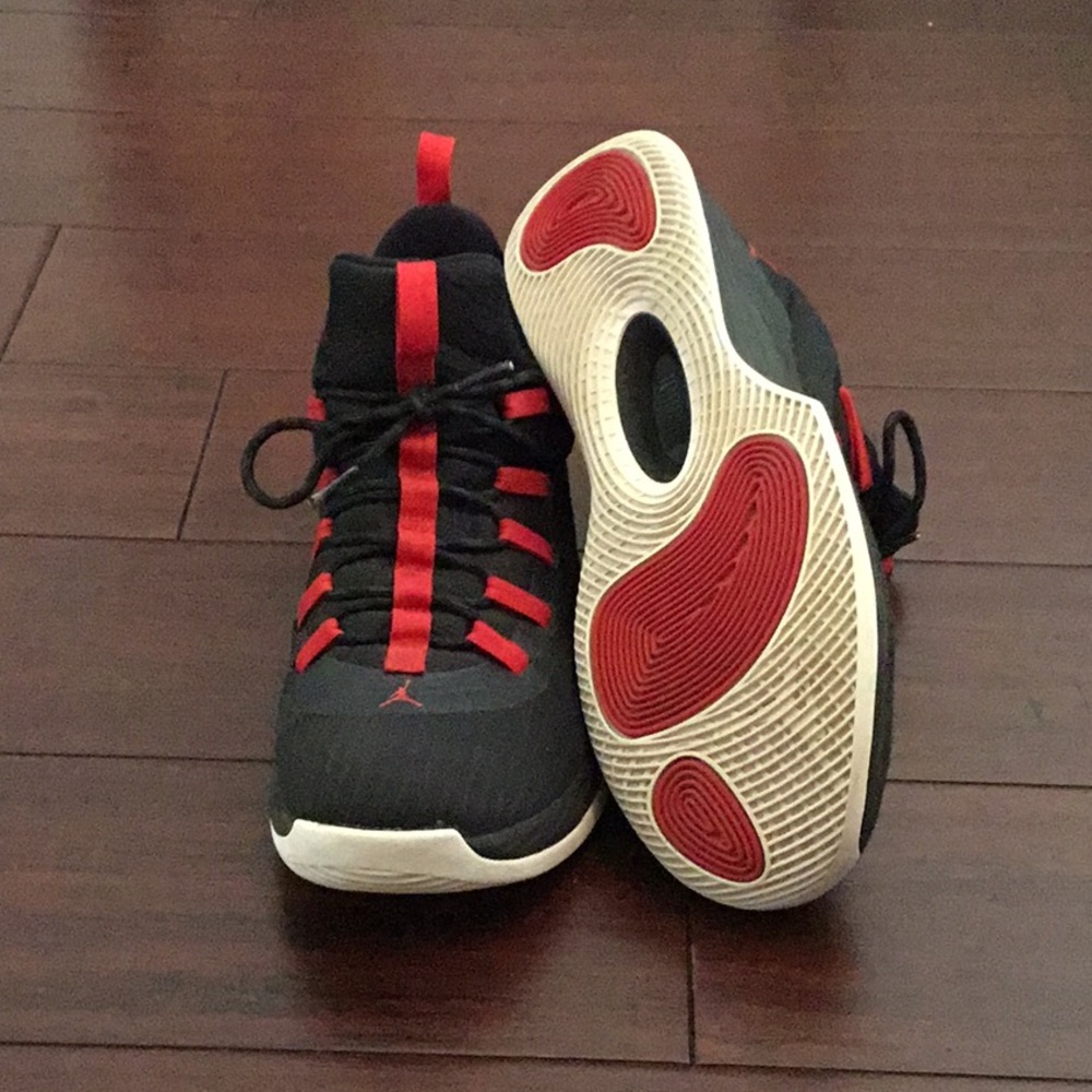 Awesome JORDANS - Picture 2 of 5